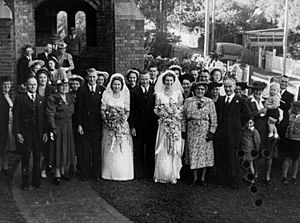 StateLibQld 1 132031 Double wedding in East Brisbane, 1949