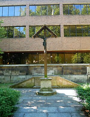 War Memorial in St John's Churchyard, Bermondsey (I)