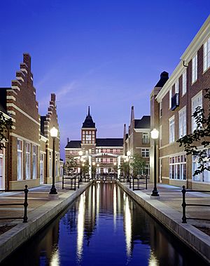 Molengracht Canal, Downtown Pella