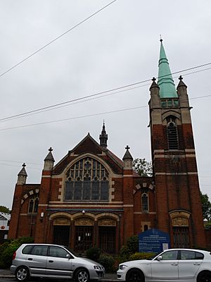 Chingford United Reformed Church 05.JPG