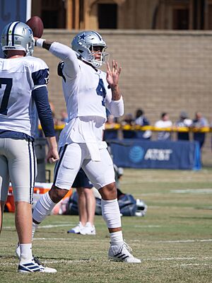 Dak Prescott Throwing the Football (48619687311)