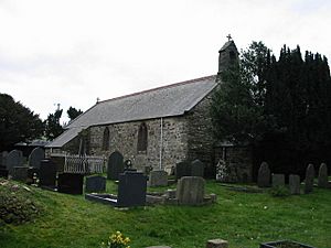 Eglwys Llanfihangel-y-traethau 376726