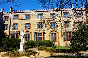 Fordham Univ. Queen's Court by R.Bucko