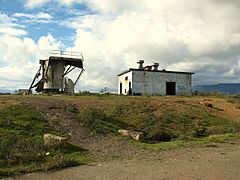 Hill 88 Abandoned Radar Station (3231036200)