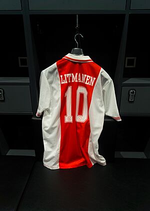 Jari Litmanen shirt in Vodafone Park