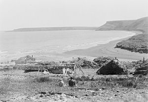 Cup'ig village at Nash Harbor in 1927,photo by Edward Curtis