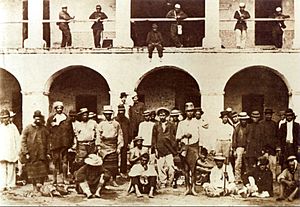 Paraguayan POW and Brazilian soldiers