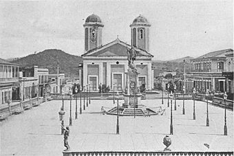 Plaza Colón and Nuestra Señora de la Candelaria c1898 - Mayagüez Puerto Rico.jpg
