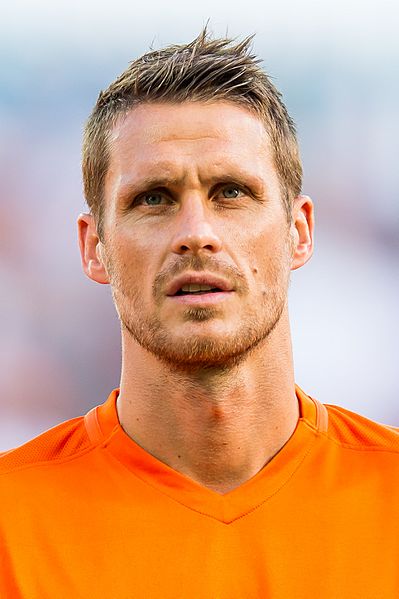 Sebastian Kehl 2016 (cropped)