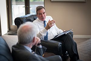 Senator Mark Warner (D-VA) meets with constituents