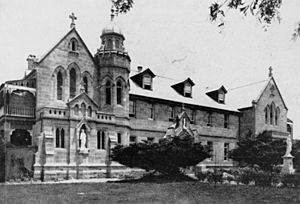 StateLibQld 1 108360 St. Mary's Convent School, Warwick, 1933