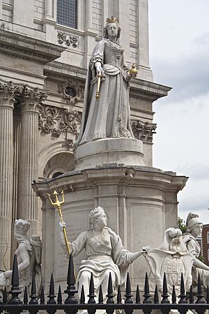 Statue of Queen Anne at St. Paul's