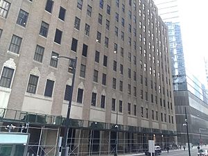 Verizon Building and WTC Mar 2020 03