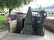 Wright tomb, Overton, Cheshire