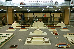 Zocalo temple mayor metro