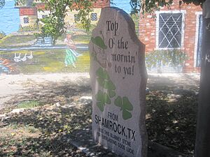"Top O' the morning to you" slogan, Shamrock, TX IMG 6169