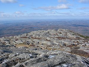 2007 11Nov 10 Mount Monadnock Summit Rocky Plateau
