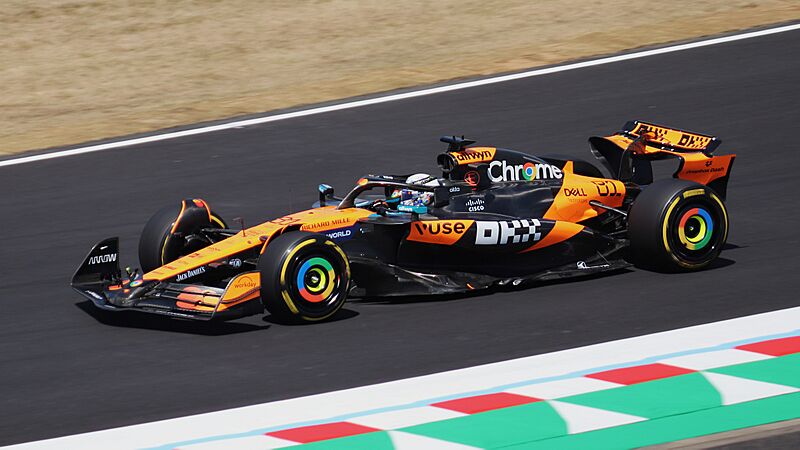 2025 Japan GP - McLaren - Oscar Piastri - FP1