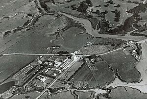 Aerial view of the Tamaki River, 1949 (cropped)