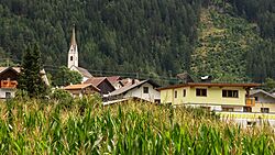 Ainet, de katholische. Pfarrkirche Sankt Ulrich und Markus Dm2334 IMG 1534 2019-08-07 13.21