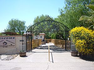 Alameda park zoo entrance.jpg