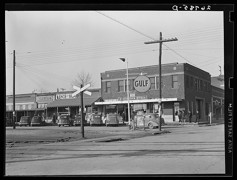 CMSOakStreetStreetcorner 1939