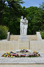 Cognac 16 Monument aux morts c 2014.jpg