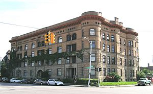 Coronado Apartments - Detroit Michigan