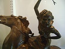 File-Sybil Ludington statue close up, Offner museum