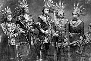 Hombres ojibwe