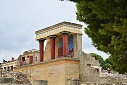 Knossos palace