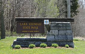 Lake Keomah sign.jpg