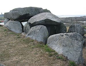 Le Catioroc (dolmen) in Saint Saviour