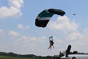 Meyers diver's airport tandem skydiving