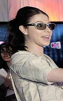 Michelle Trachtenberg 2011 IS Awards cropped