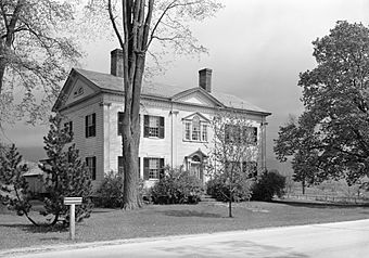 Munro-Hawkins House.jpg