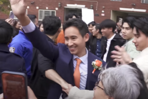 Pita Limjaroenrat with supporters in United States