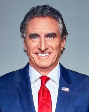Portait of Secretary Doug Burgum, 2025 (cropped) (cropped).jpg
