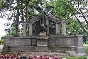 RMS Titanic Engineers Memorial, East Park, Southampton - geograph.org.uk - 23233