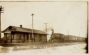 Marquette's Missouri Pacific Railroad stop at the turn of the twentieth century