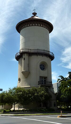 2009-0725-CA-FresnoWaterTower-F