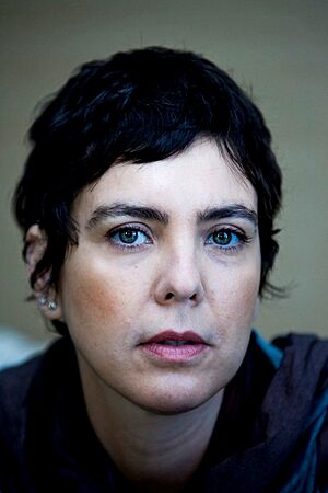 Adriana Calcanhoto, por José Goulão (2008)