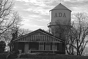 Broadway - Watertower