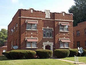 Building at 328 Columbia Avenue - Davenport, Iowa