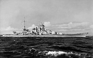 Bundesarchiv DVM 10 Bild-23-63-12, Schlachtschiff "Scharnhorst"