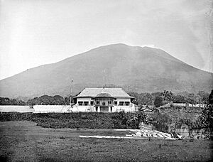 COLLECTIE TROPENMUSEUM Kraton van de Sultan van Ternate TMnr 10021083