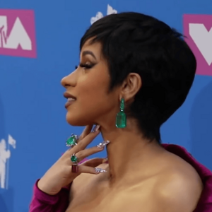 Cardi B VMA 2018 - closeup