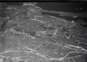 ETH-BIB-Corcelles-Cormondrèche v. S. O. aus 1000 m-Inlandflüge-LBS MH01-005257