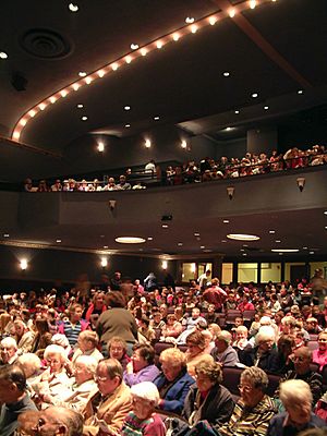 Englert audience 12-3-2004 reopening matinee as civic theatre