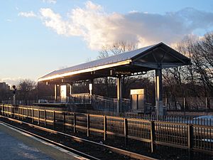 Framingham station outbound mini-high platform, January 2015